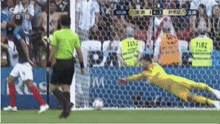 梅西c罗冲击世界杯淘汰赛首球,2019年梅西c罗对决谁赢了