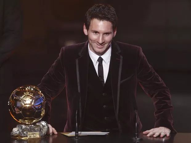 梅西30岁vs30岁c罗,梅西现状和c罗现状