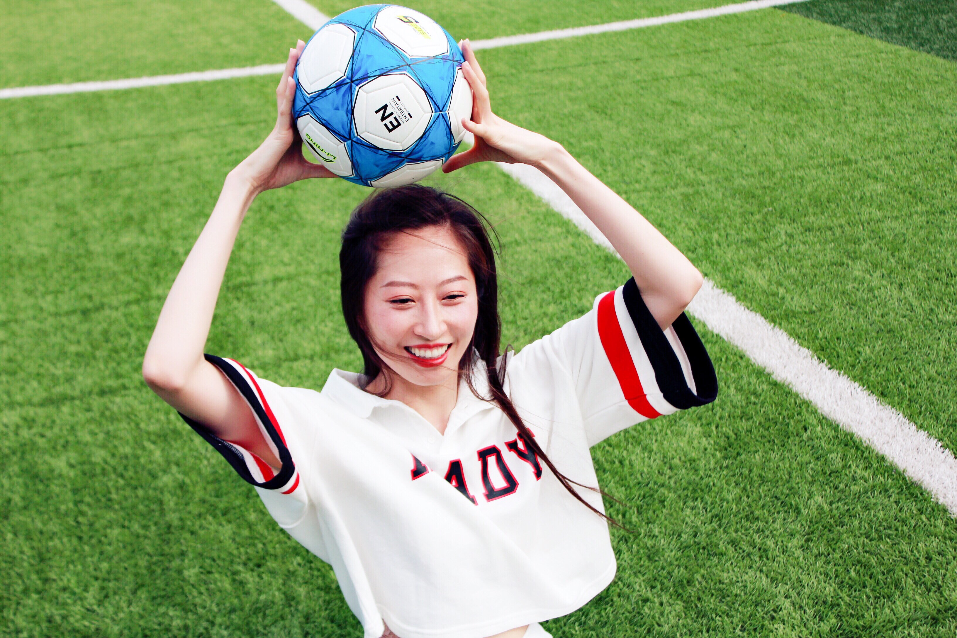 卫薇儿出场视频,卫薇儿世界杯完整视频