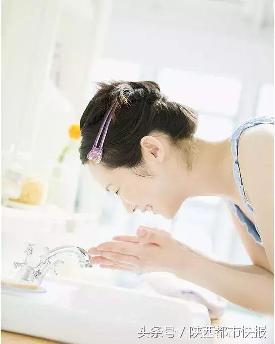 你的面膜上黑榜,用不好的面膜真的会烂脸吗