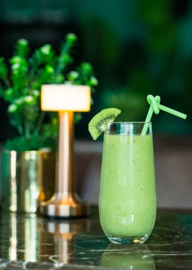 这该是佛山最独特的足球Pub,送完半打科罗娜还送鸡尾酒你点睇?