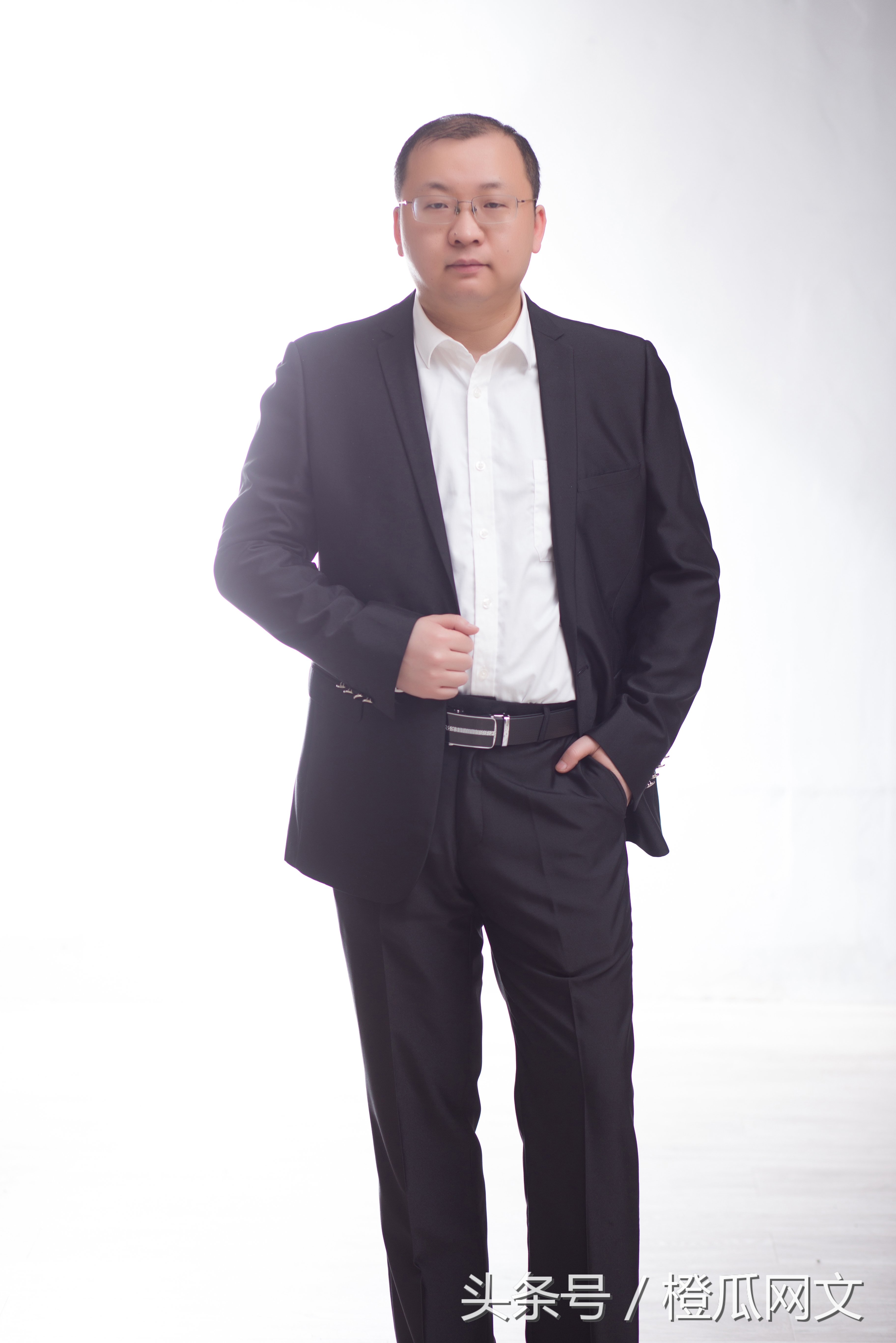 世界杯被东方神秘力量*绑捆**，可为什么在中国写足球的作家却很少？