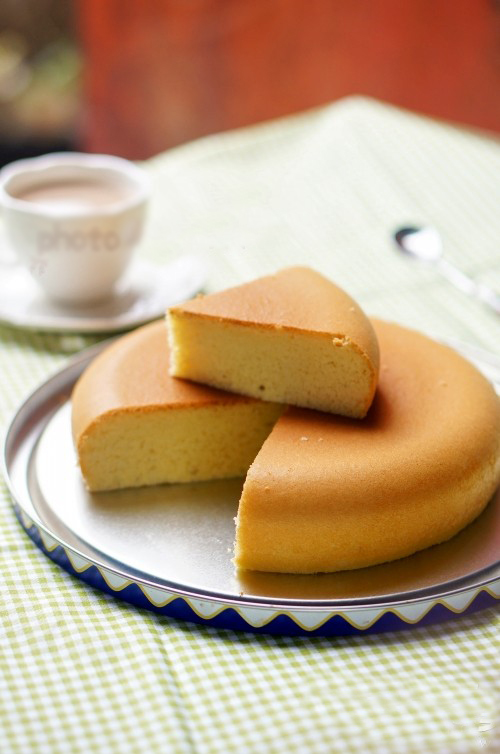 电饭煲蛋糕零失败的家常做法教程,电饭煲蛋糕的家常做法教程