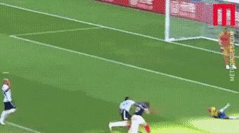 太“凶残”！世界杯“内马尔滚”被网友恶搞，还有人提出解决方案