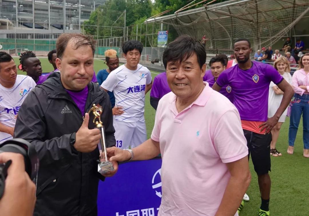 涓嫃鍙嬭皧涓囧彜闀块潚瑙嗛,涓縿鍙嬭皧涓囧彜闀块潚瀹屾暣瑙嗛