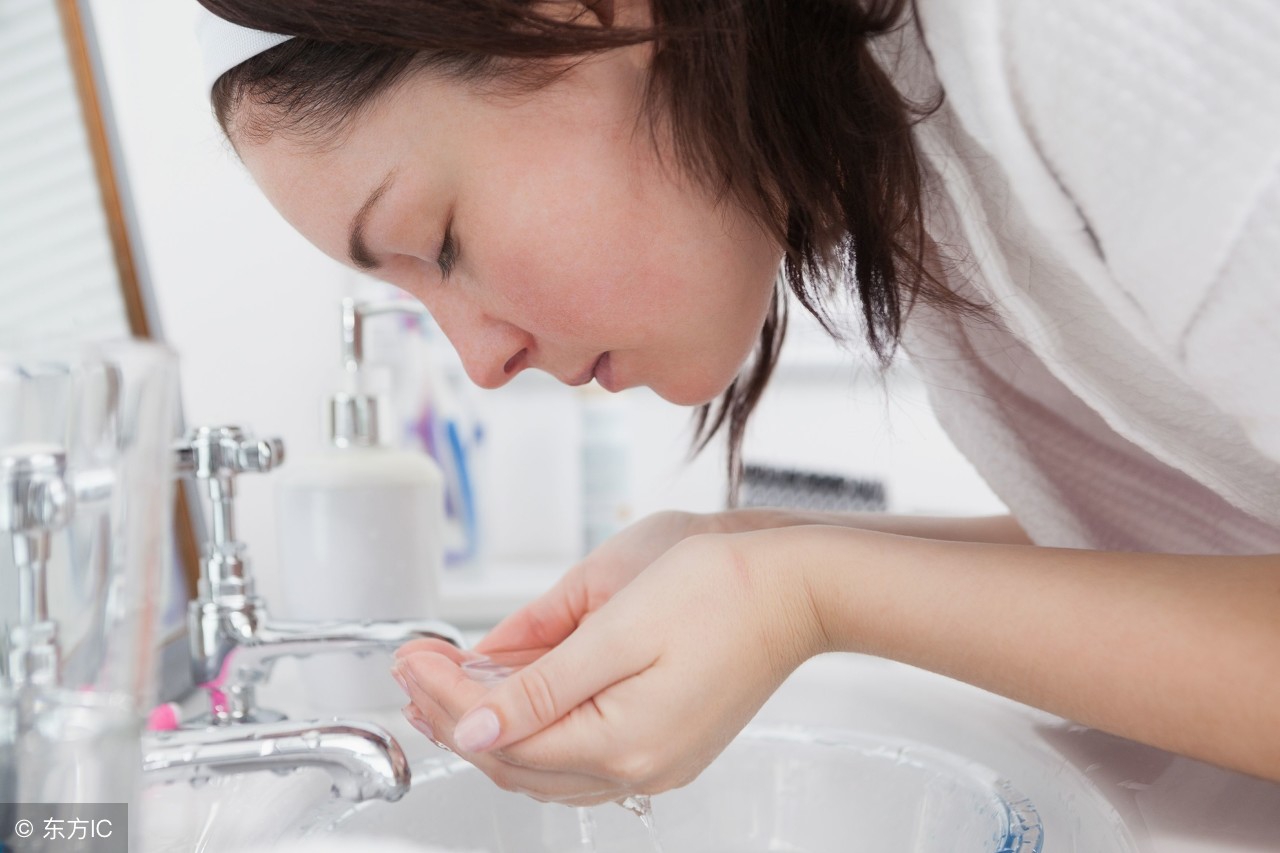 晚上航班备降后怎么办,夜晚下飞机了怎么办