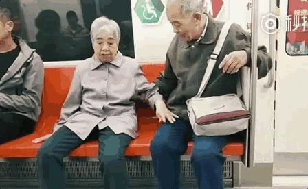 家暴和出轨的男人都不值得原谅,家暴和出轨一样令人心寒