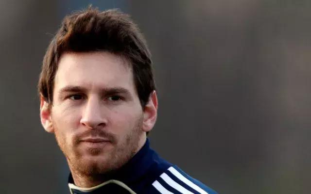 梅西在阿根廷国内踢过球吗,梅西在中国踢过什么比赛