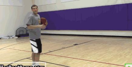 球场上最实用的过人动作教学,如何快速跳步过人