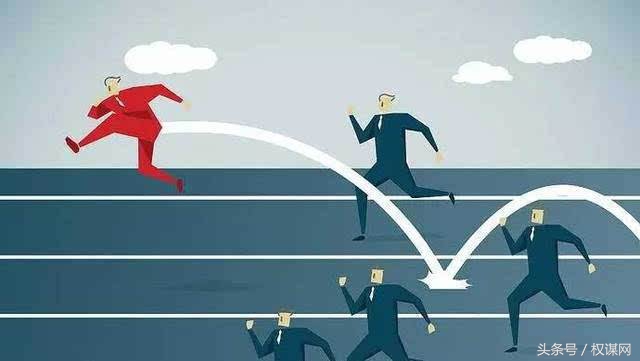 别再傻乎乎地找捷径,职场升迁的出路是什么