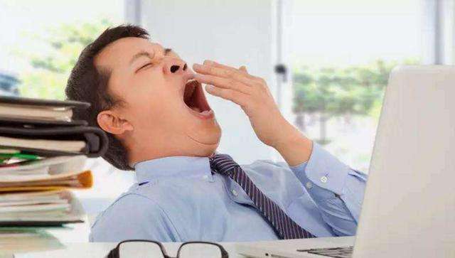 每天早上睡不醒浑身无力,每天早晨睡不醒还很累是什么原因