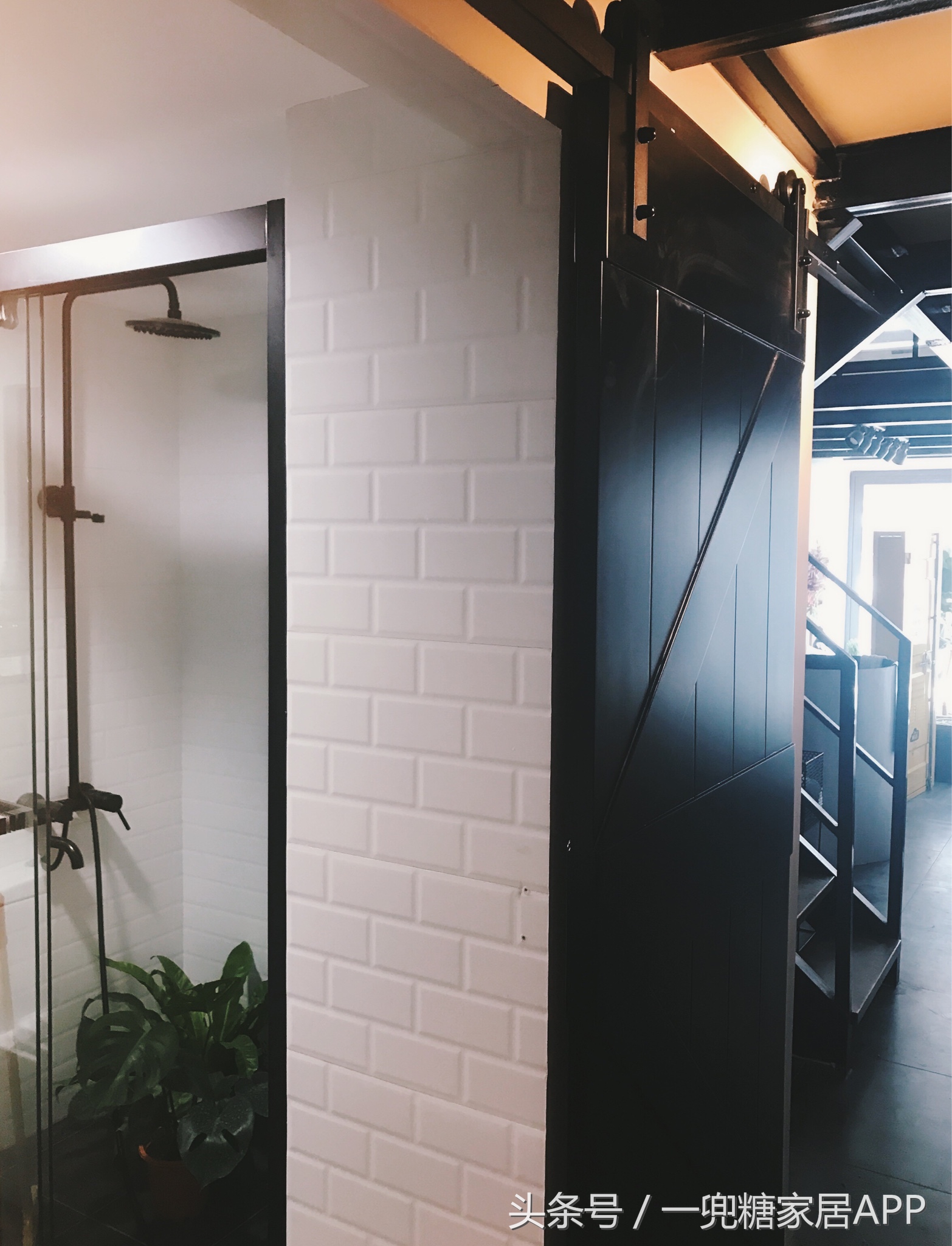 小姐姐爱上暗黑Loft，盖房之外，会了所有技能（附心得经验）