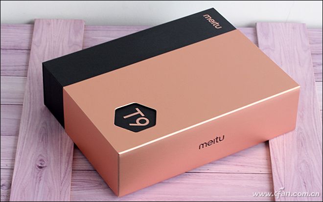 9.9元秒杀自拍神器,39元多功能自拍神器