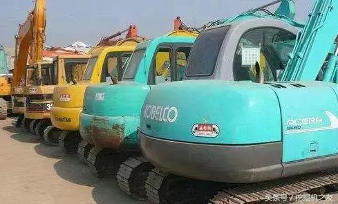 买台二手挖机开了一年只亏一点,二手挖机到底值不值得买