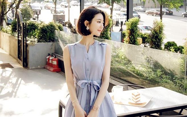 身怀有孕，还是个双黄蛋，生下孩子，却被抛弃，六年后……