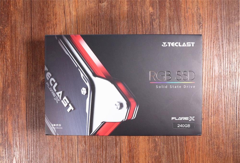 台电锋芒固态硬盘测评,全球首台rgb纯激光电视