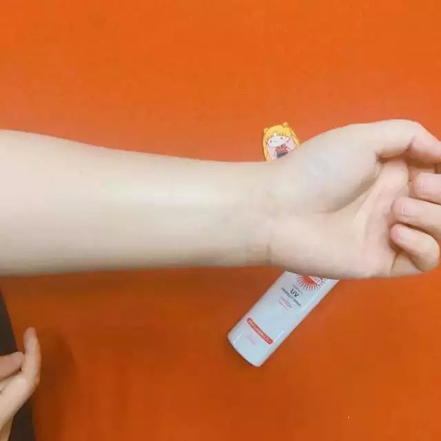 日本naris娜丽丝喷雾怎么样,日本娜丽丝防晒喷雾