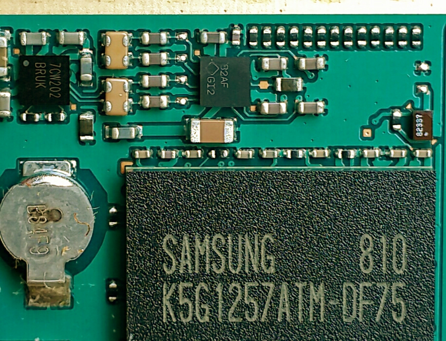 诺基亚滑盖6700s拆机,n73诺基亚手机拆解