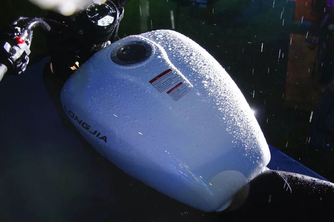 龙嘉v途250新款,v咖龙嘉250几座车