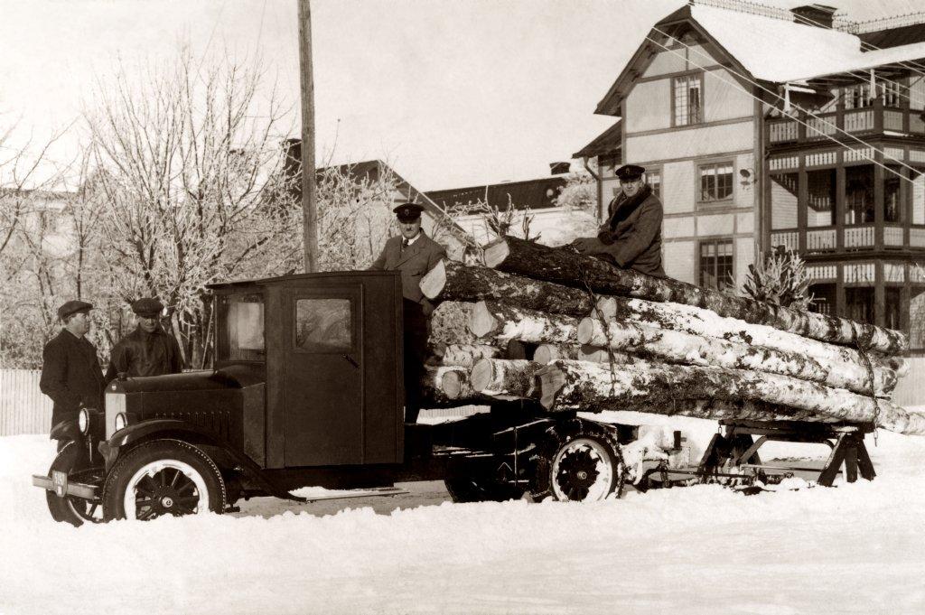 最早期老沃尔沃卡车展示,80年代沃尔沃重卡