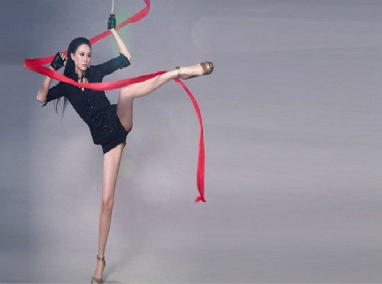 中国体坛十大美女运动员,台球女神潘晓婷入围,田径女神美若天仙