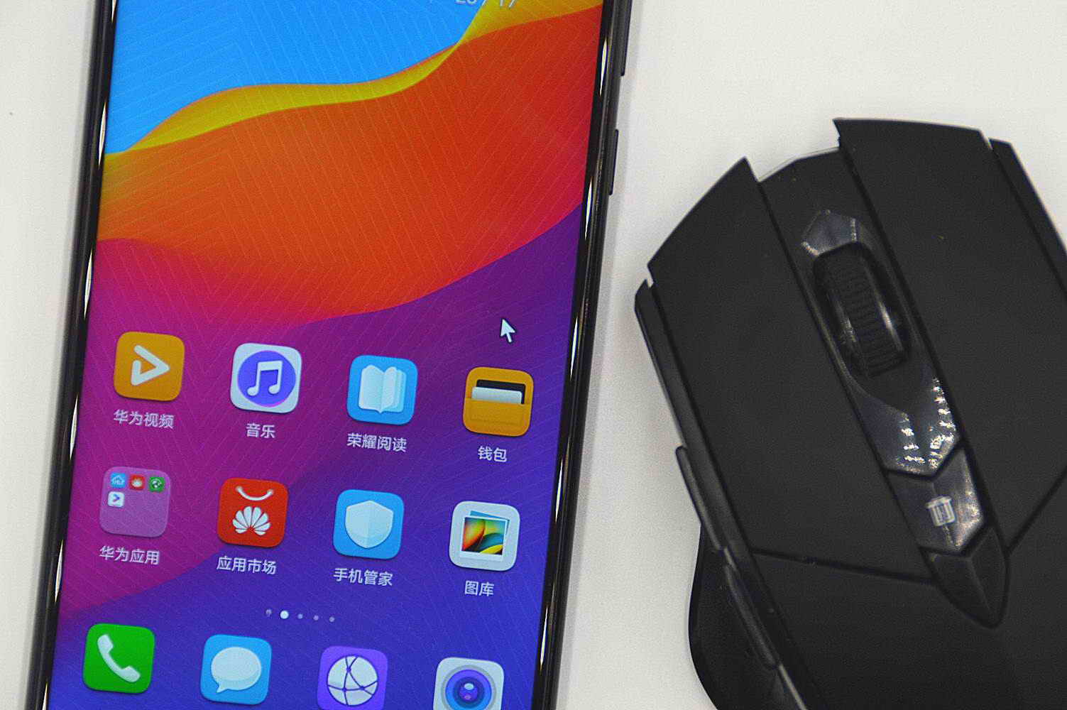 骚操作！荣耀Play还能这样玩电脑游戏，你只需要3样法宝