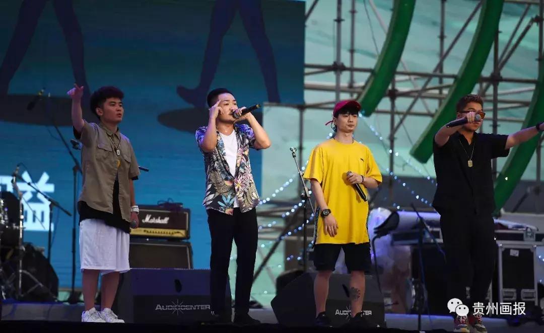 摇滚之父崔健演唱会,摇滚教父崔健完整版