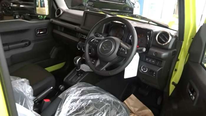 全新铃木吉姆尼到店,铃木新款吉姆尼到店实拍