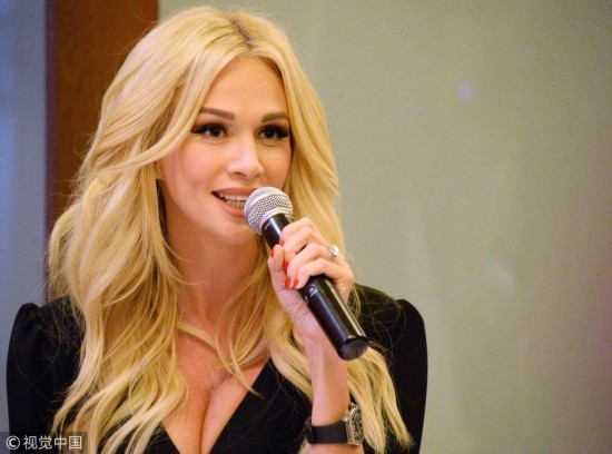 俄罗斯体坛第一美女,俄罗斯美女足球