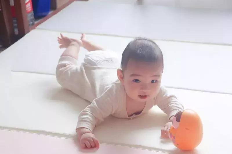 小孩打针被吓哭了,你家孩子害怕打针吃药吗