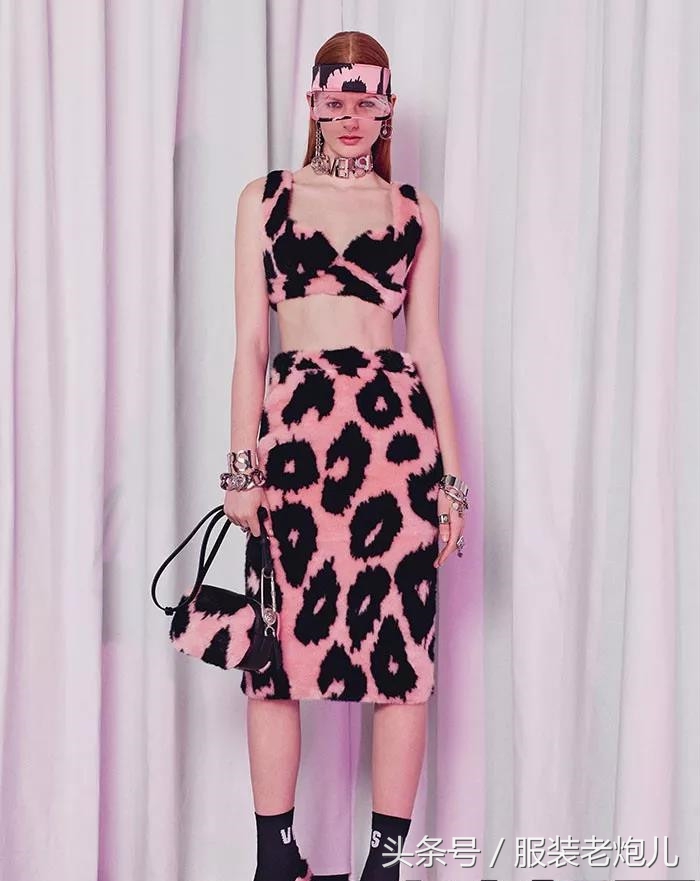 如何经营好精品服装店赚钱的方法,从头到尾教你如何开好一家服装店