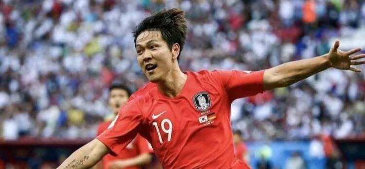 足球史上黑暗一幕球迷激动,足球史上最黑暗的一场比赛