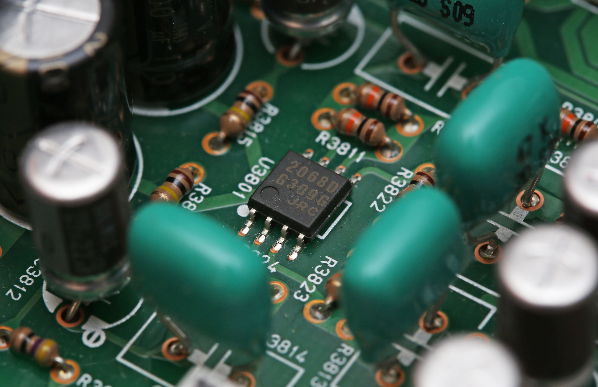 推荐一台万元以下的hifi功放,马兰士pm8006与马兰士pm10区别