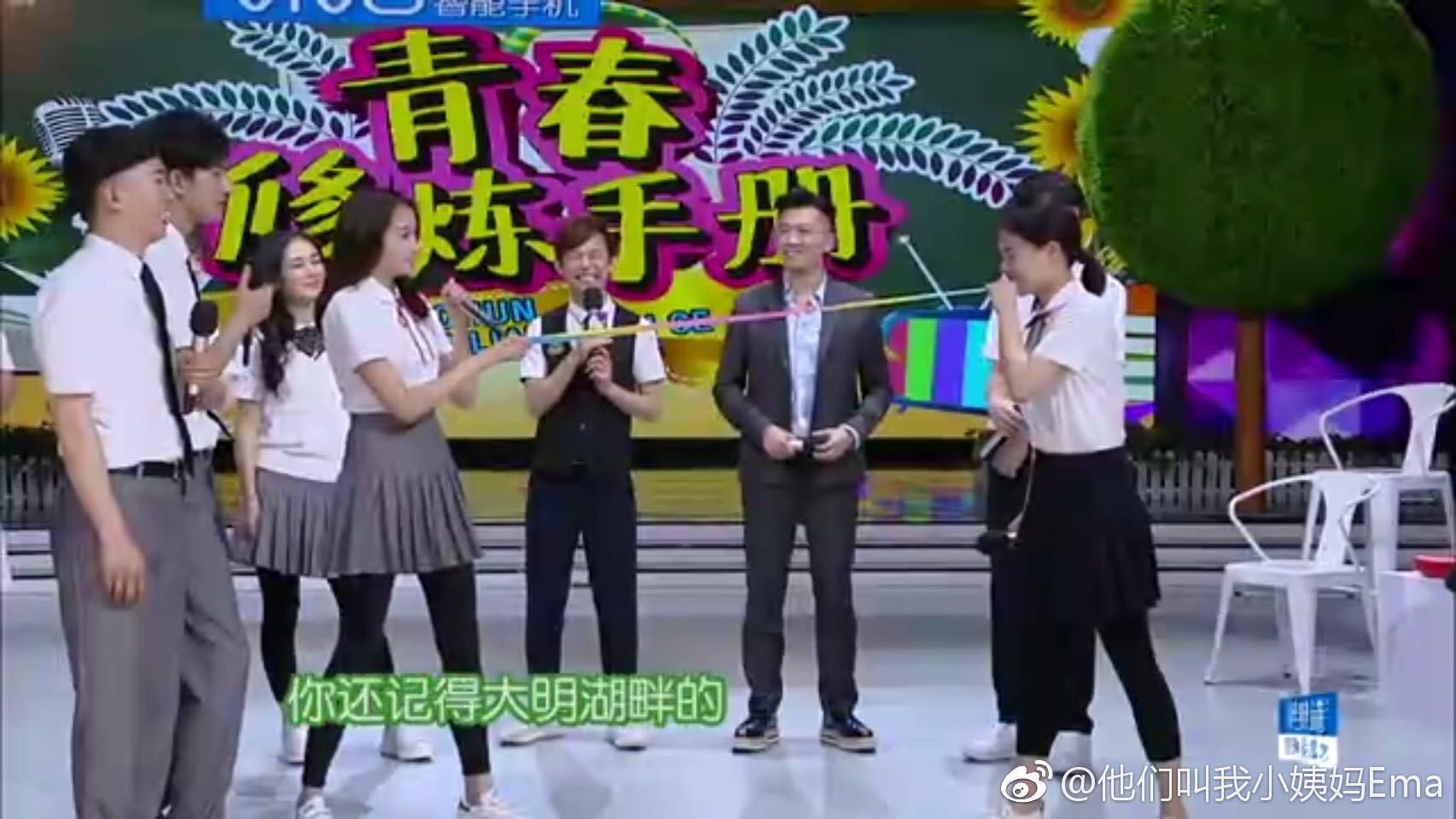 关晓彤蔻驰包代言图片,关晓彤蔻驰代言