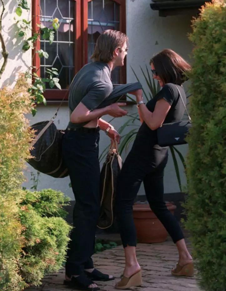 老公婚内出轨小三怀孕了,老公出轨小三然后被老婆发现