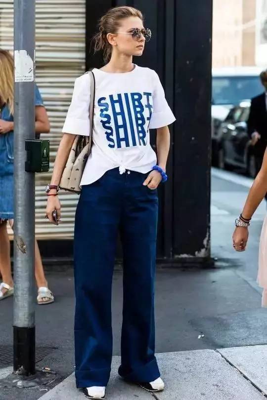 体恤的3种穿法,t恤搭配阔腿裤穿法