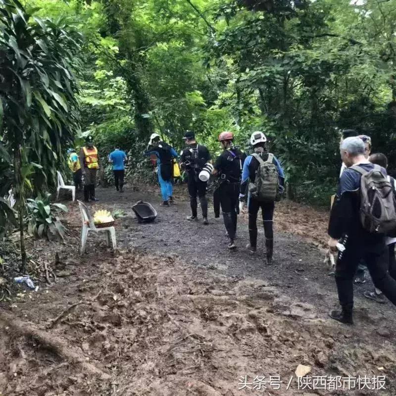 泰国被困13名小足球队员事件,泰国足球队被困山洞14天原因