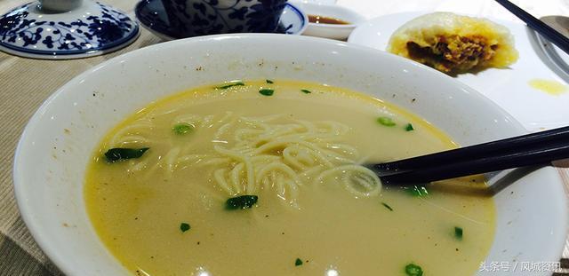 泰州皮包水，我说千般好，不及你来尝一尝