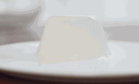 龟苓膏和冰粉哪个适合夏天好吃,龟苓膏黑凉粉和仙草冻的区别