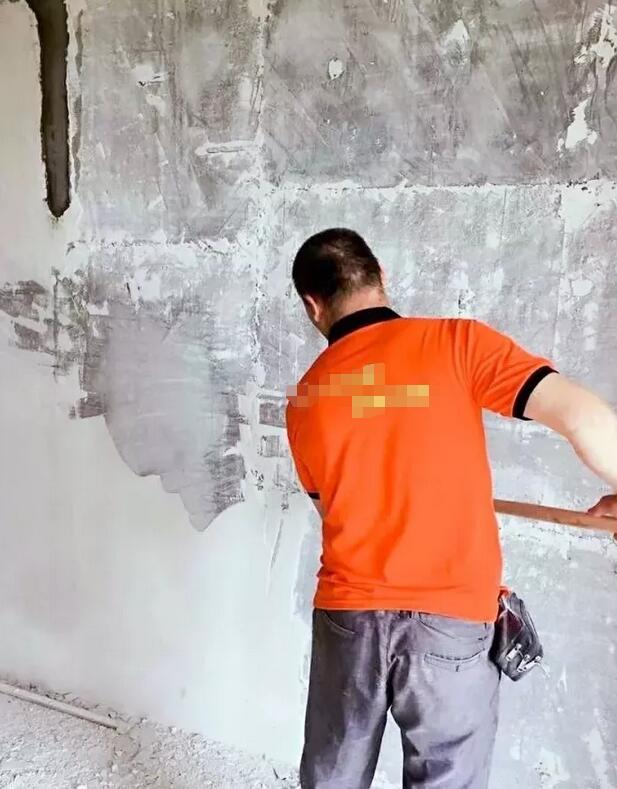 墙面腻子开裂脱皮什么原因,刚装修好入住几个月墙面开裂脱皮