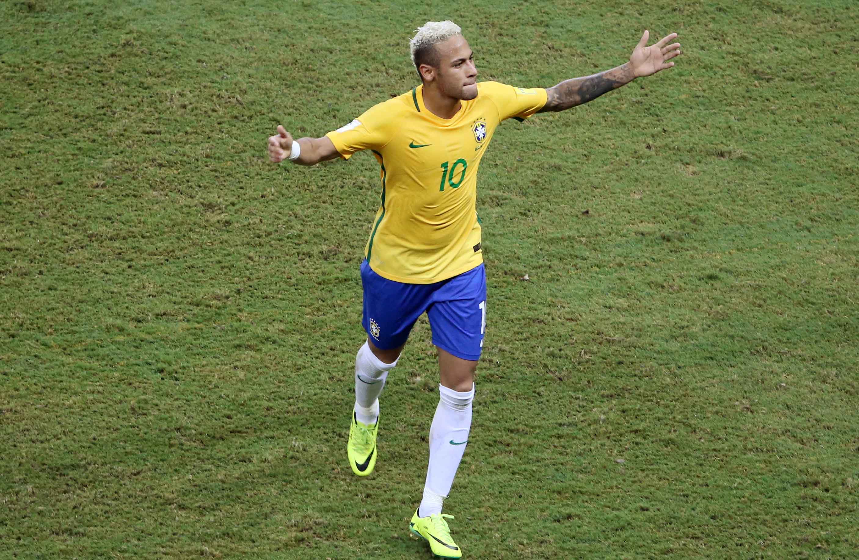 看不下去内马尔翻滚，有人为此专门做了个游戏，名字有点皮