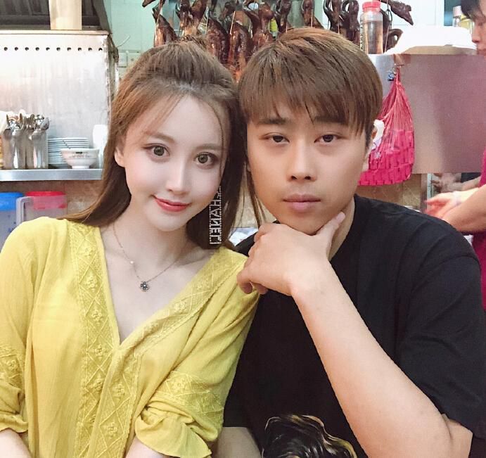 *播禁**日子不好受！美颜都遮不住卢本伟颓废，网友：晚上没消停