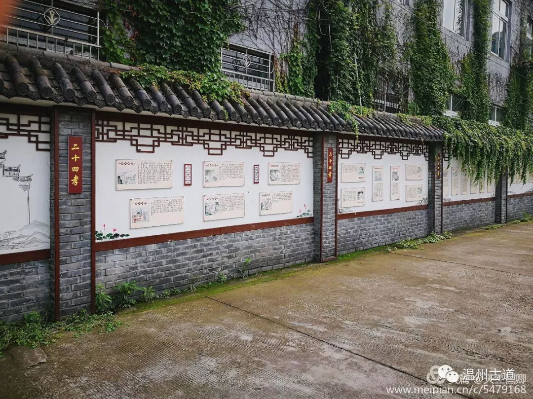 南白象塔全景图,南白象公园