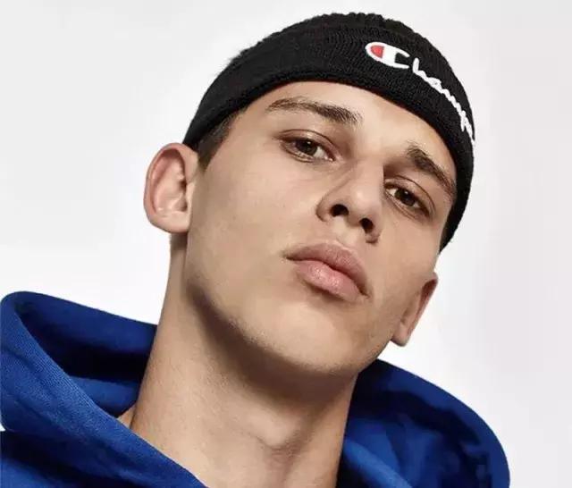 送运动男生礼物,喜欢户外运动的男生喜欢什么礼物