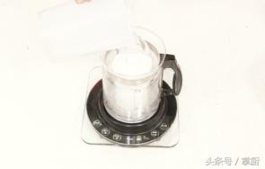 炖鸡汤掌握这几个技巧，炖出来的鸡汤美味好喝！