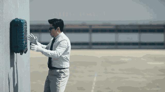 旅游行李箱的必备清单,夏季旅行带哪些行李比较好