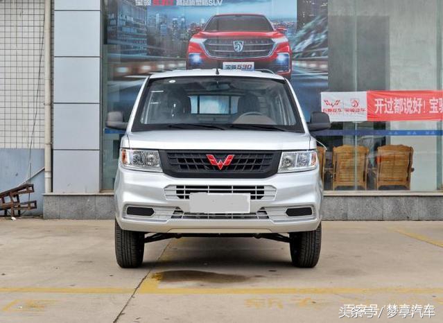 五菱荣光新卡和开瑞优劲哪个更好,五菱荣光新卡对比金杯