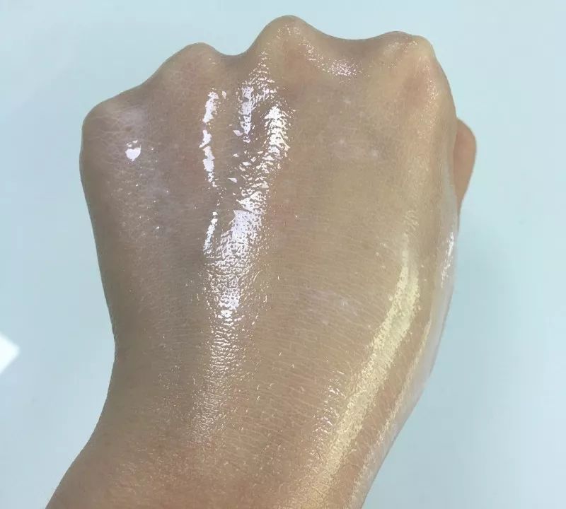 祛黑头越做毛孔越大,特别多的黑头毛孔也特别大怎么办