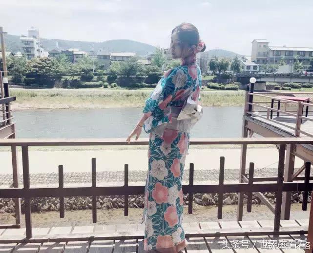 女主播张琪格：一条小道直直的插进去，里面别有洞天