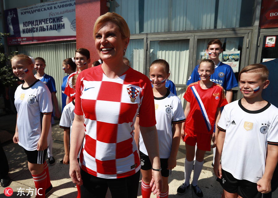 如果克罗地亚夺冠，她会在萨格勒布街头敞胸欢庆吗？